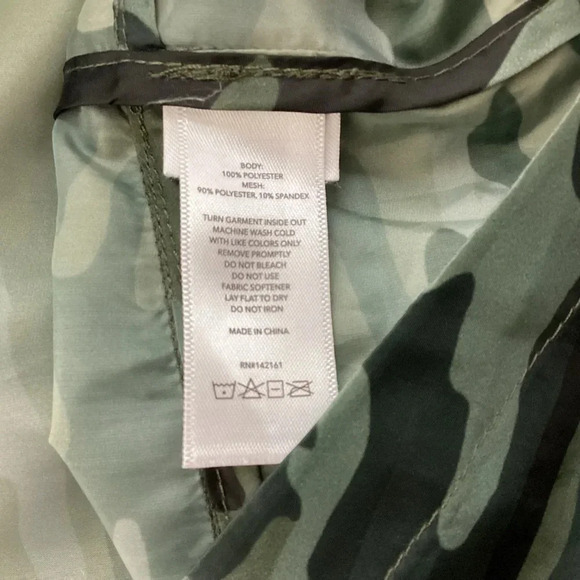 LulaRoe Rise Camouflage Jacket Size XS - Picture 9 of 10